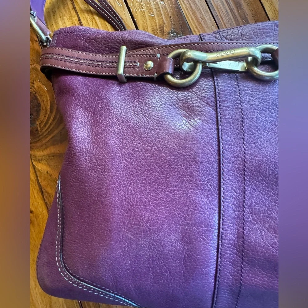 COACH Hampton Shoulder Bag